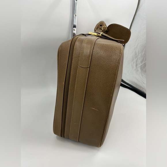 Vintage Gucci Suitcase - Picture 2 of 12